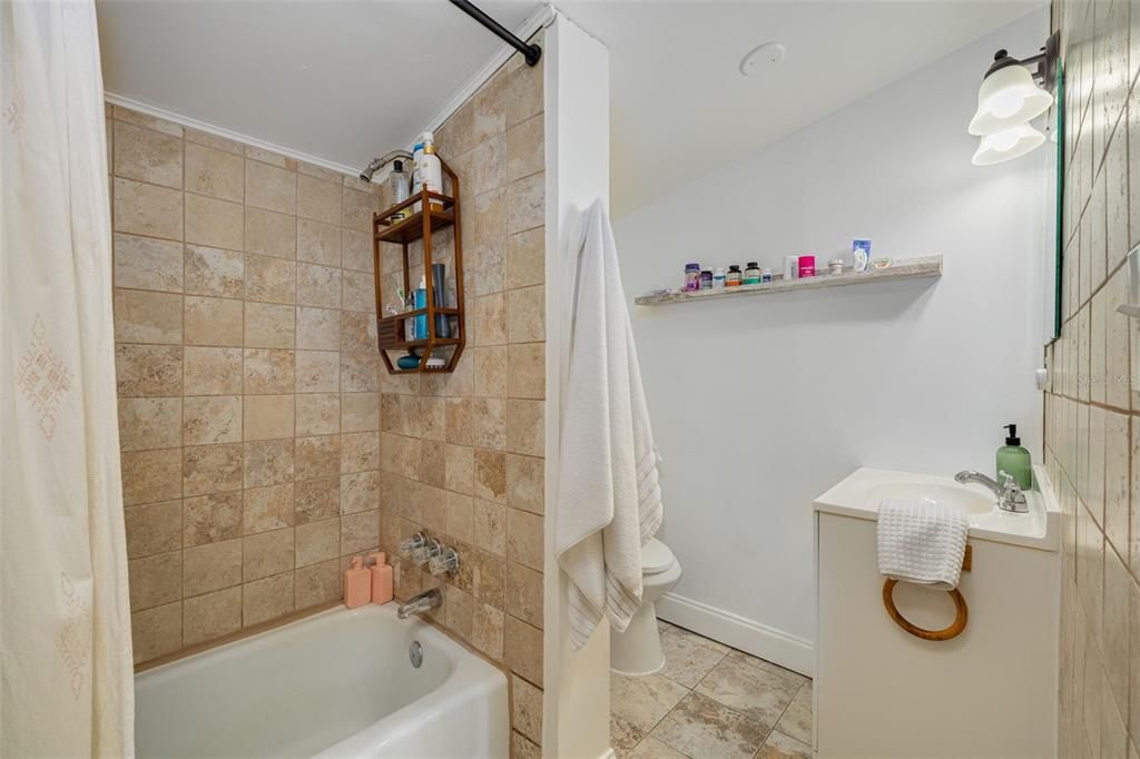 En Venta: $220,000 (2 camas, 1 baños, 911 Pies cuadrados)