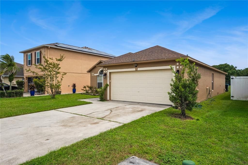 For Sale: $410,000 (3 beds, 2 baths, 1624 Square Feet)