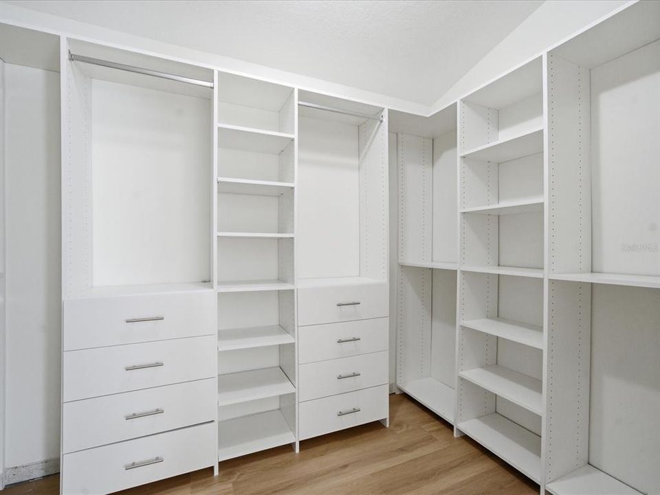 На продажу: $629,000 (3 спален, 2 ванн, 1917 Квадратных фут)