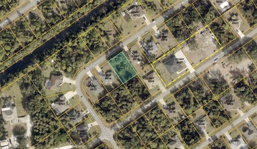 На продажу: $18,500 (0.23 acres)