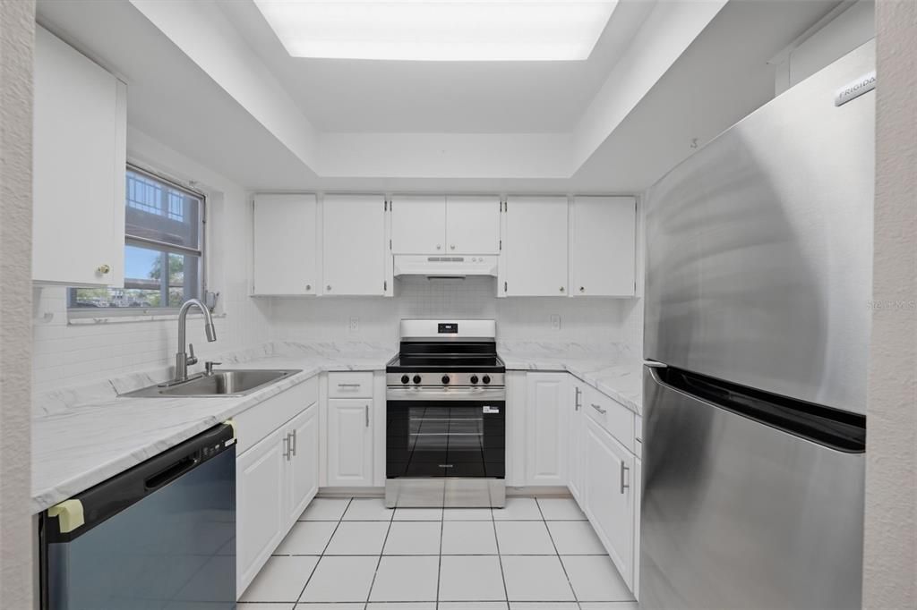 En Venta: $85,000 (2 camas, 2 baños, 1388 Pies cuadrados)