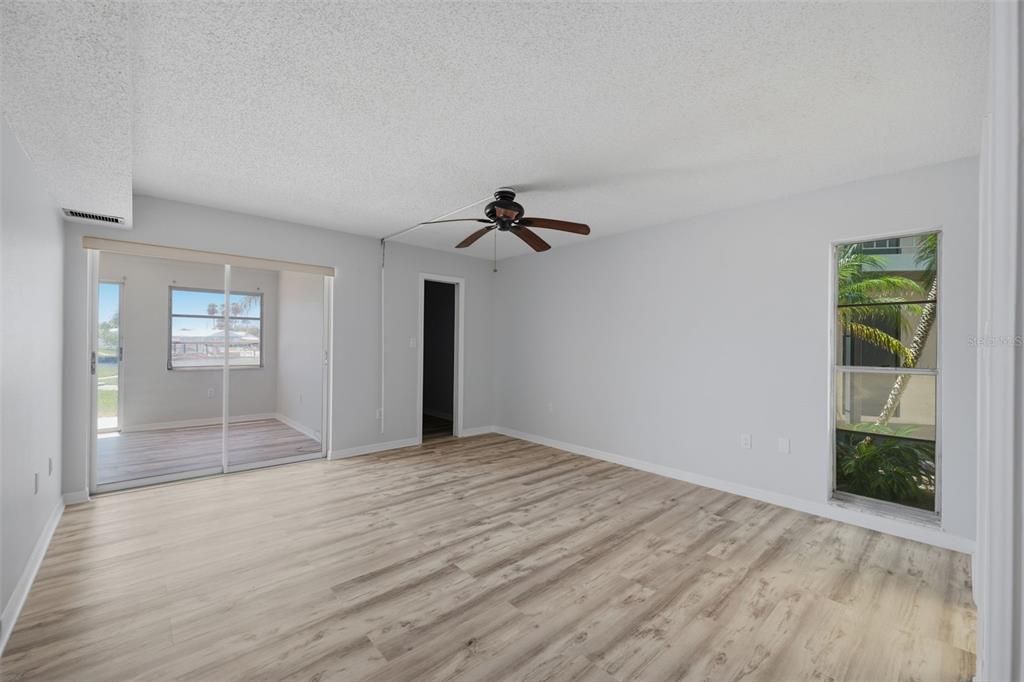 En Venta: $85,000 (2 camas, 2 baños, 1388 Pies cuadrados)