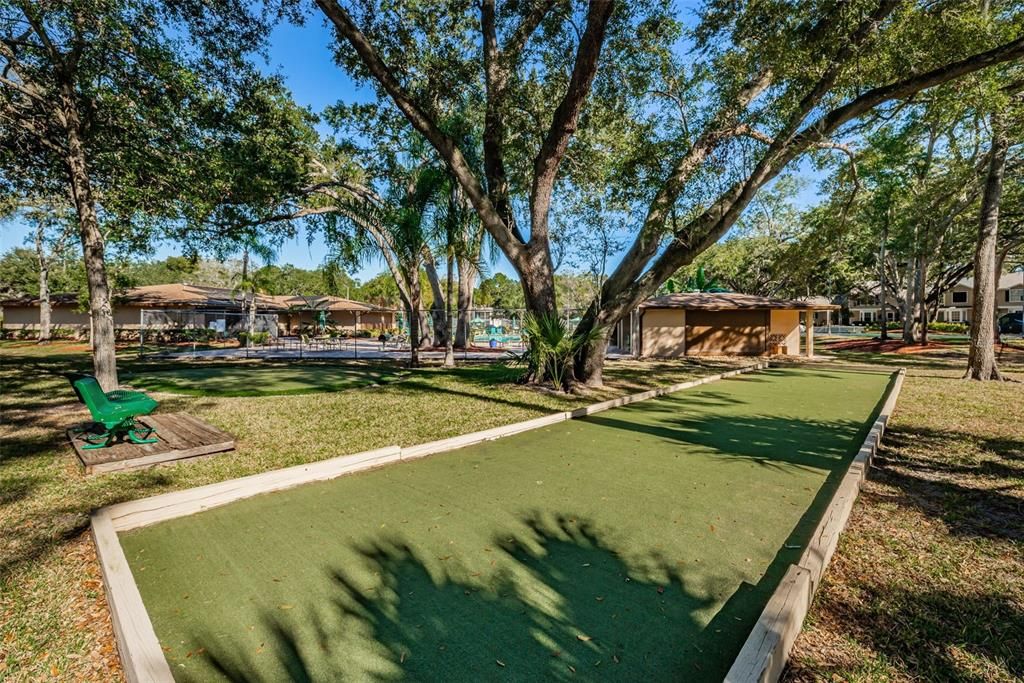 For Sale: $200,000 (2 beds, 2 baths, 825 Square Feet)