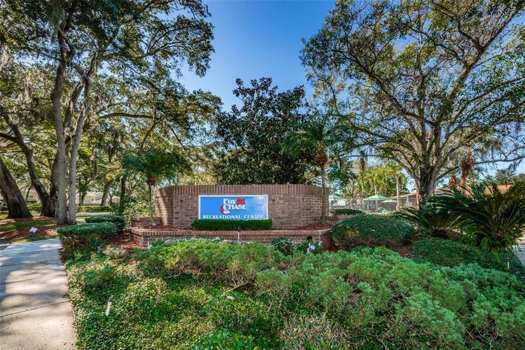 For Sale: $200,000 (2 beds, 2 baths, 825 Square Feet)