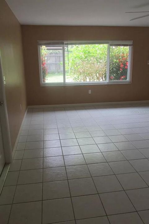 En Venta: $524,995 (4 camas, 0 baños, 1968 Pies cuadrados)