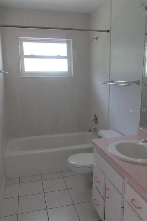 En Venta: $524,995 (4 camas, 0 baños, 1968 Pies cuadrados)