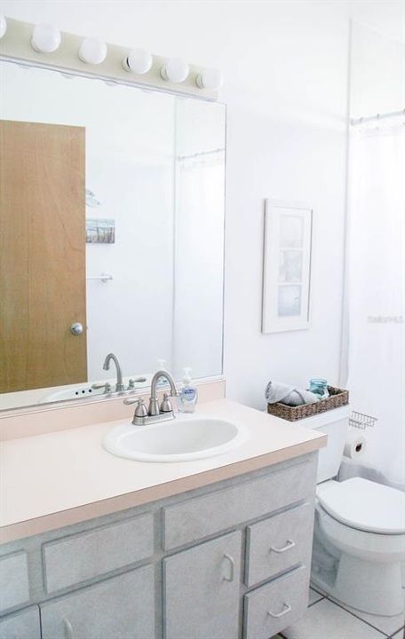 En Venta: $524,995 (4 camas, 0 baños, 1968 Pies cuadrados)