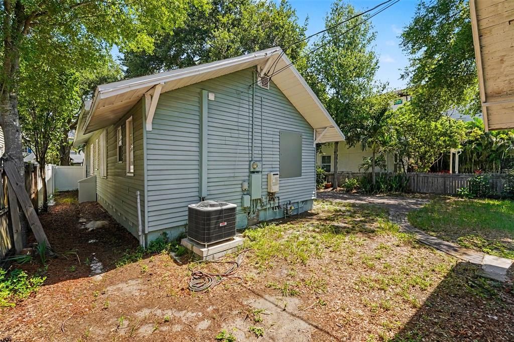 На продажу: $670,000 (3 спален, 2 ванн, 1283 Квадратных фут)