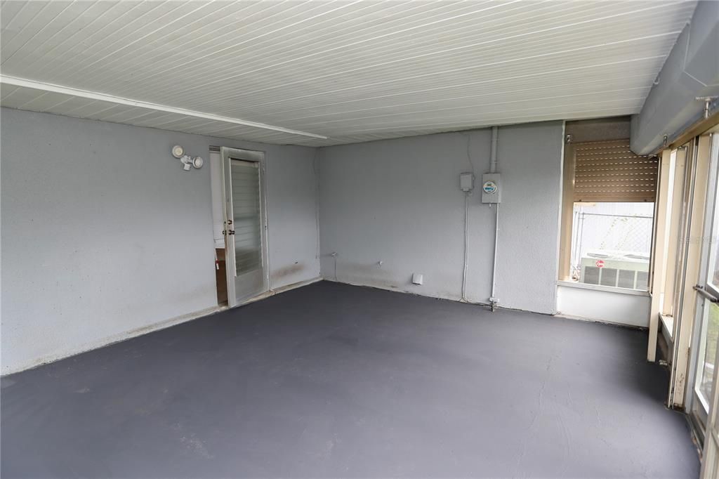 На продажу: $369,900 (3 спален, 2 ванн, 2105 Квадратных фут)