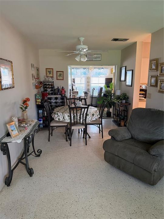 For Sale: $394,900 (2 beds, 2 baths, 1497 Square Feet)