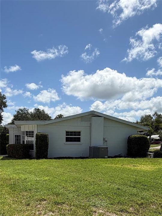 For Sale: $394,900 (2 beds, 2 baths, 1497 Square Feet)