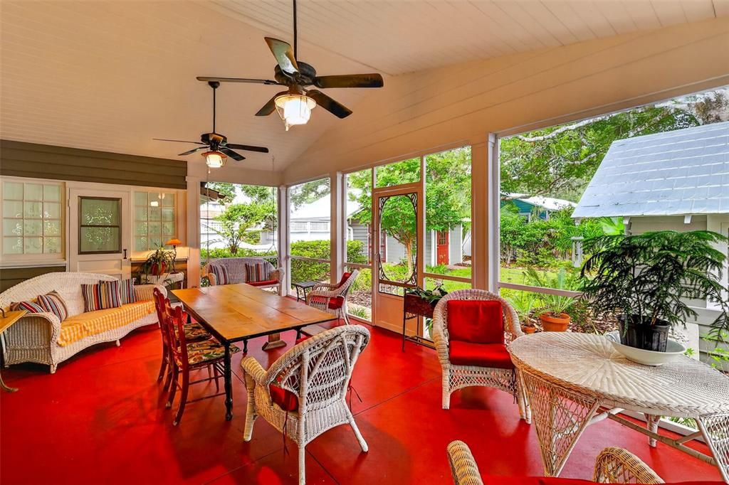 For Sale: $999,500 (4 beds, 3 baths, 2564 Square Feet)