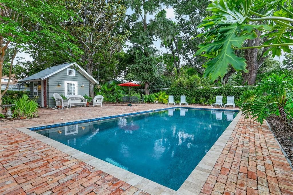 For Sale: $999,500 (4 beds, 3 baths, 2564 Square Feet)