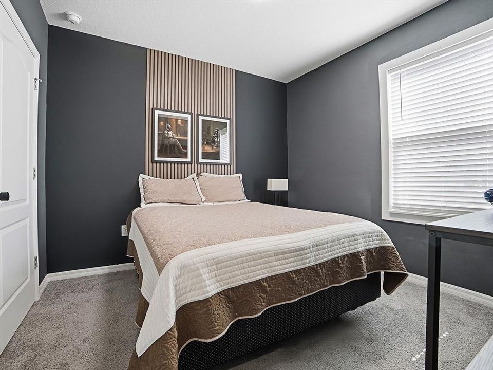 For Sale: $389,900 (4 beds, 2 baths, 1720 Square Feet)