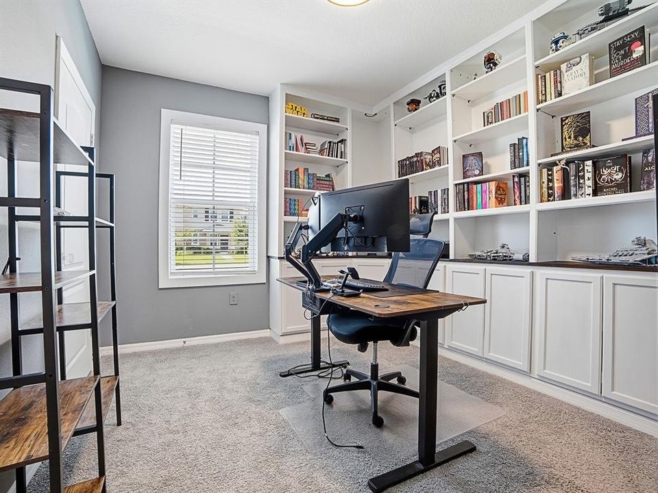 For Sale: $389,900 (4 beds, 2 baths, 1720 Square Feet)