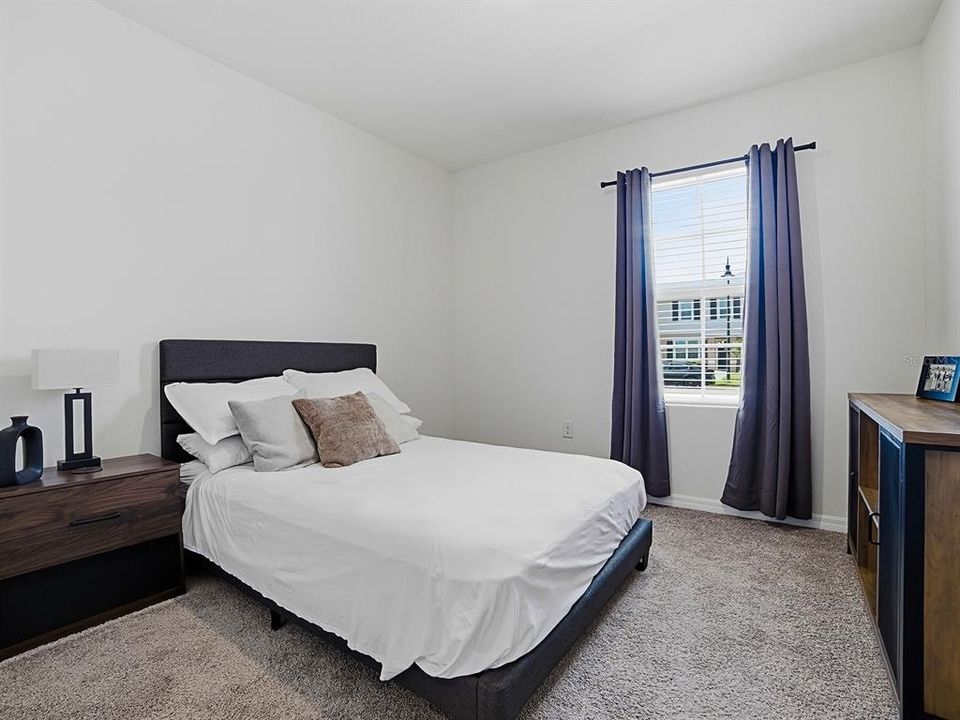 For Sale: $389,900 (4 beds, 2 baths, 1720 Square Feet)