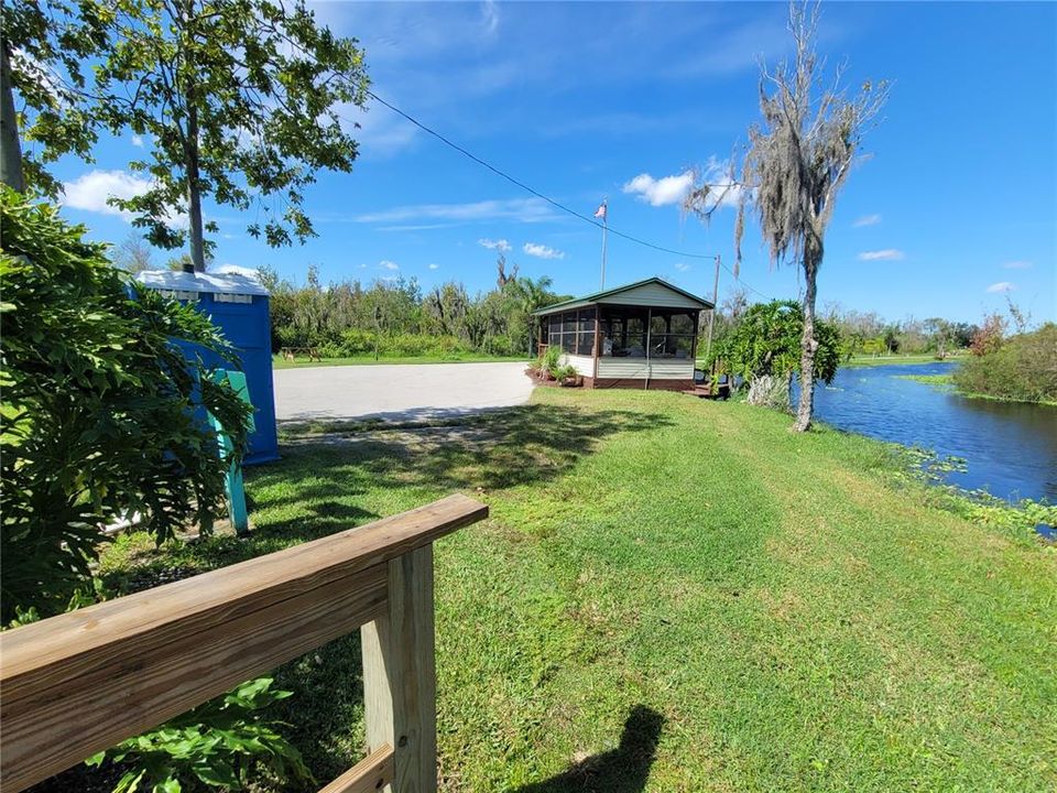For Sale: $179,900 (3 beds, 2 baths, 1107 Square Feet)