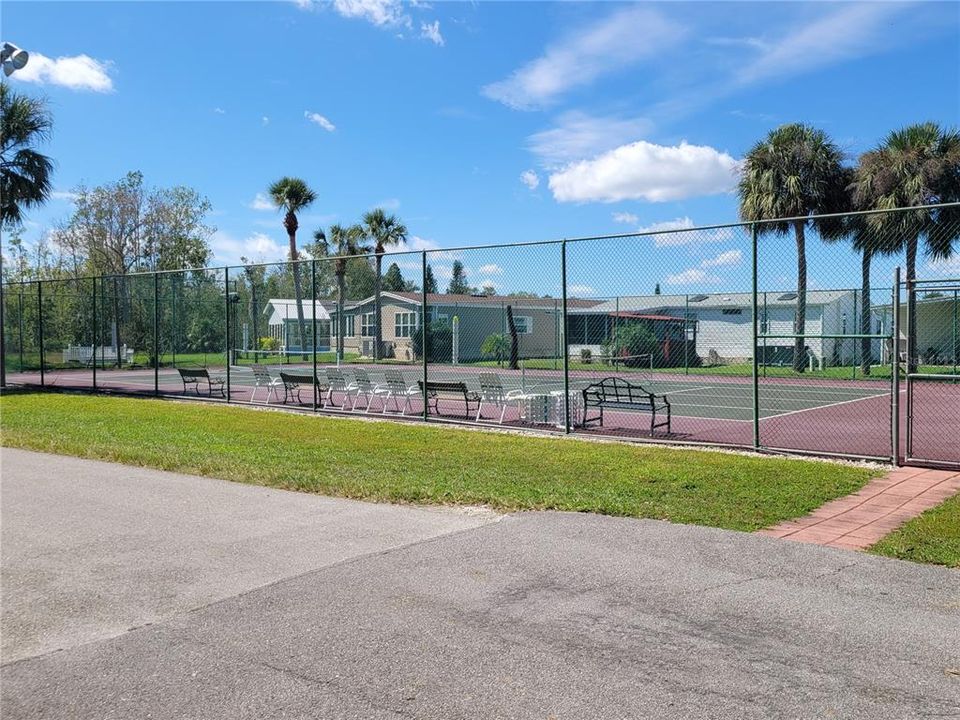 For Sale: $179,900 (3 beds, 2 baths, 1107 Square Feet)