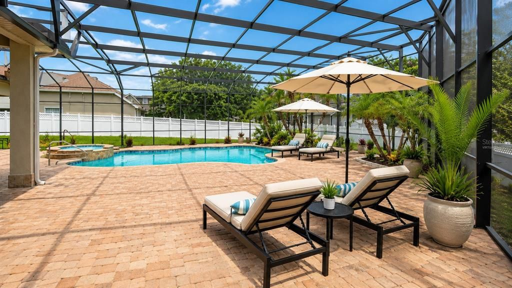 En Venta: $729,000 (4 camas, 3 baños, 2893 Pies cuadrados)