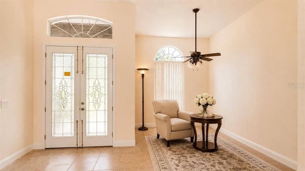 En Venta: $729,000 (4 camas, 3 baños, 2893 Pies cuadrados)