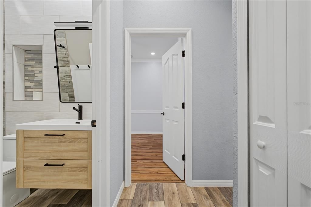 На продажу: $395,000 (3 спален, 2 ванн, 1762 Квадратных фут)