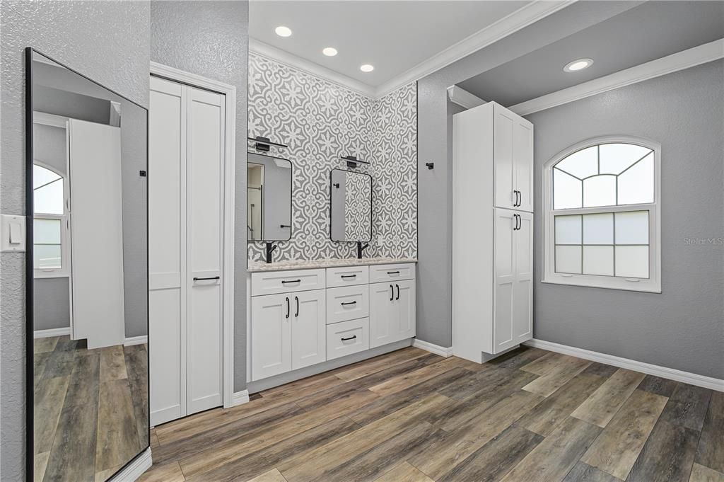 На продажу: $395,000 (3 спален, 2 ванн, 1762 Квадратных фут)