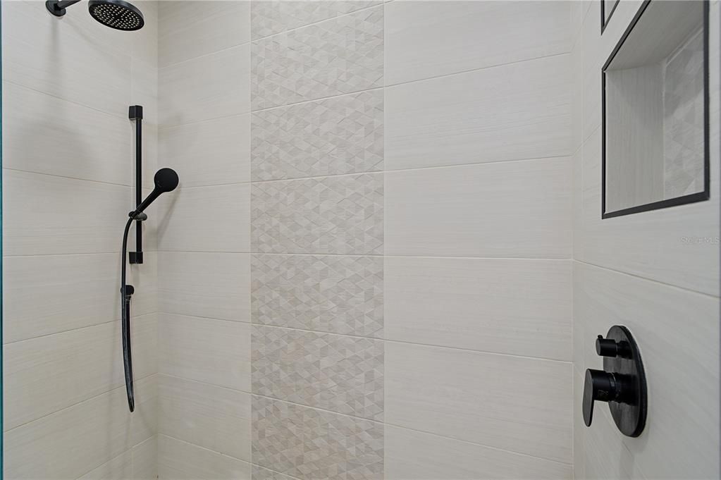На продажу: $395,000 (3 спален, 2 ванн, 1762 Квадратных фут)
