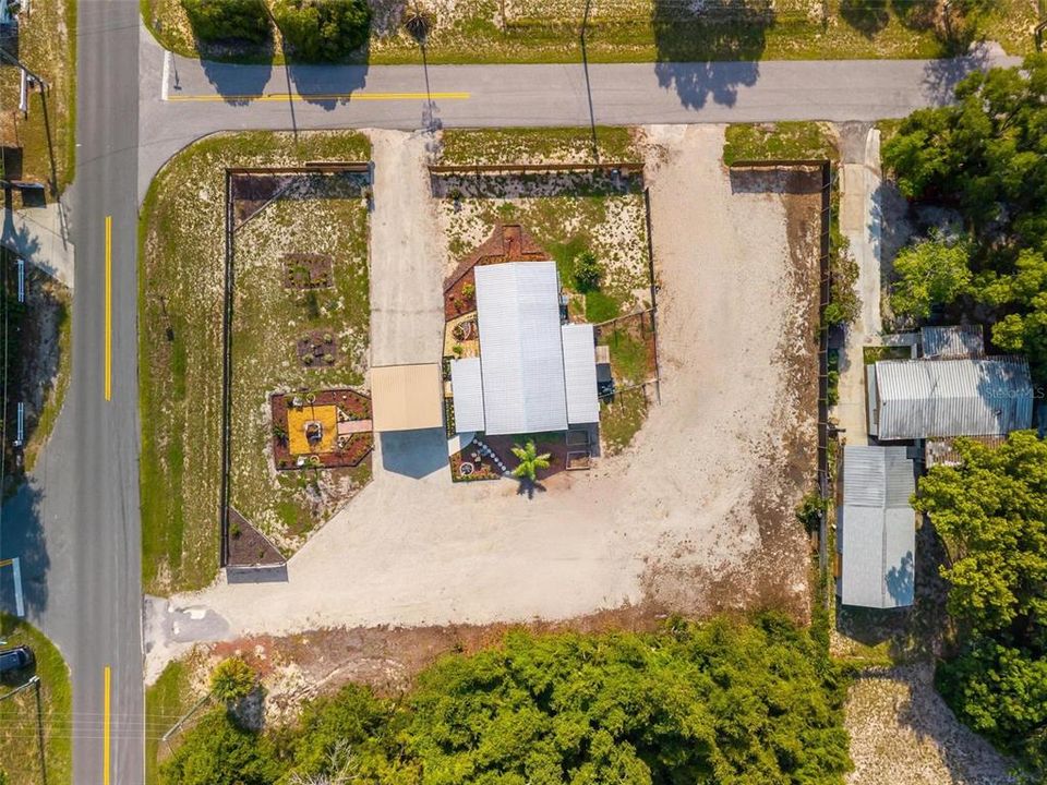На продажу: $249,900 (3 спален, 2 ванн, 1348 Квадратных фут)