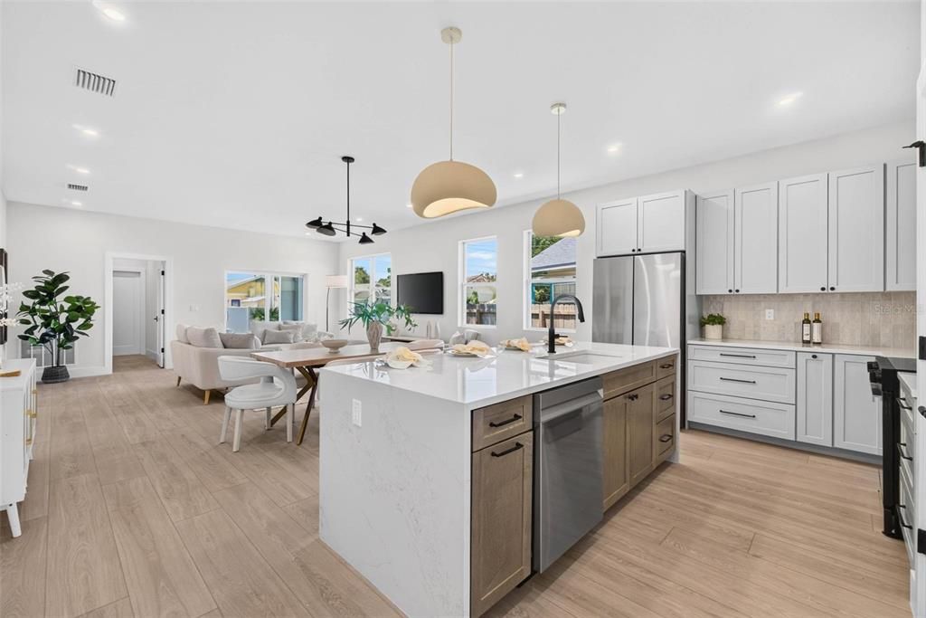 For Sale: $729,900 (4 beds, 2 baths, 1840 Square Feet)