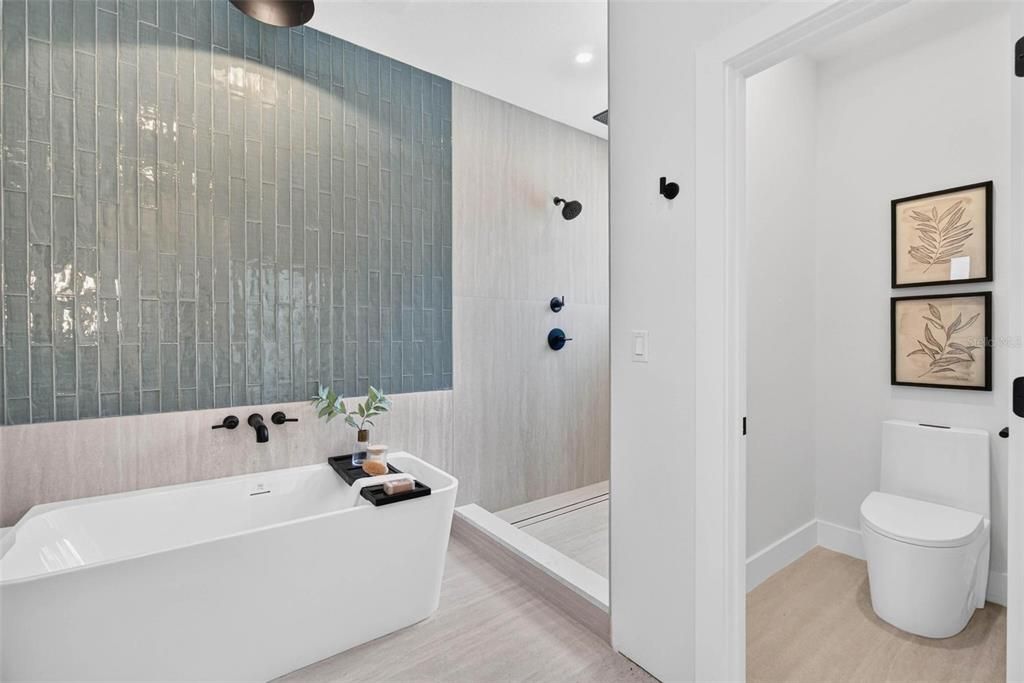 For Sale: $729,900 (4 beds, 2 baths, 1840 Square Feet)