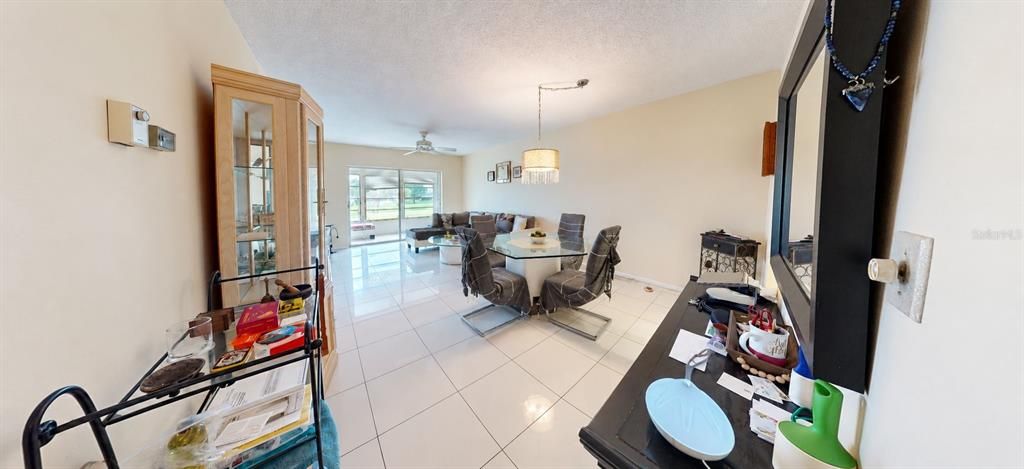 For Sale: $105,000 (2 beds, 1 baths, 750 Square Feet)