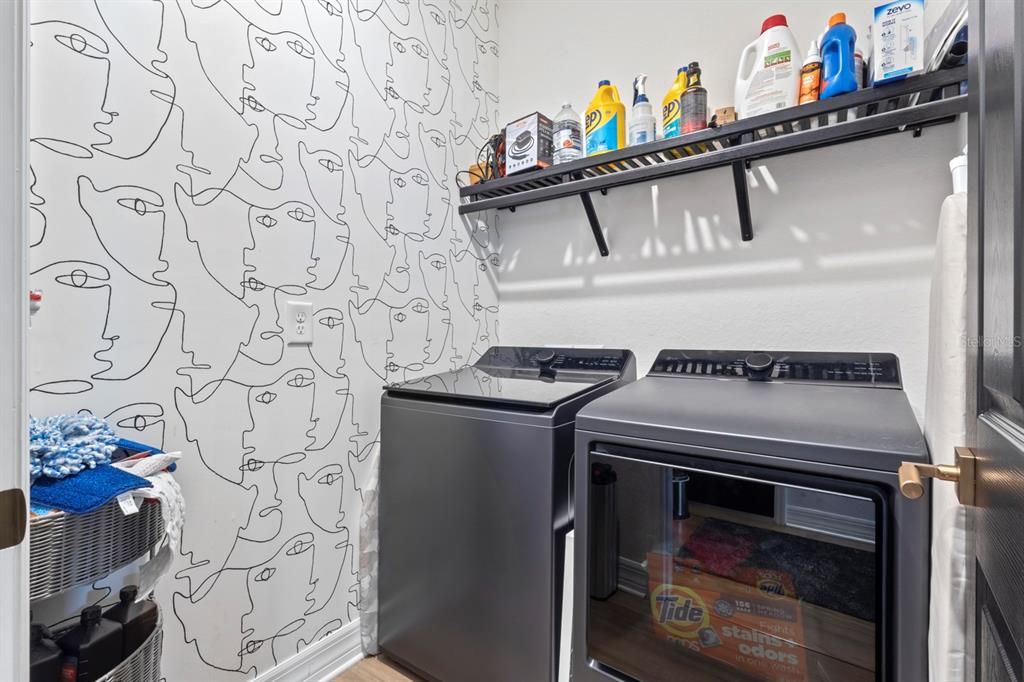 En Venta: $615,000 (5 camas, 4 baños, 3112 Pies cuadrados)