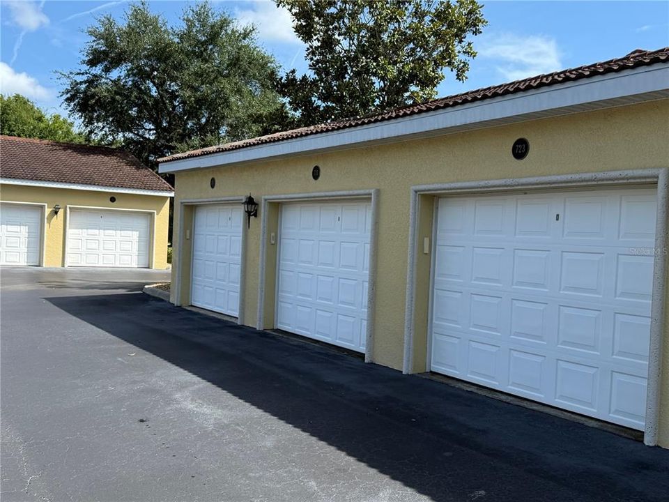 For Sale: $250,000 (2 beds, 2 baths, 1238 Square Feet)