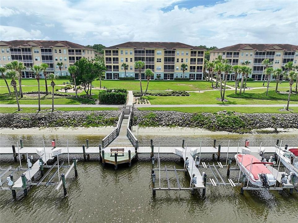 For Sale: $250,000 (2 beds, 2 baths, 1238 Square Feet)