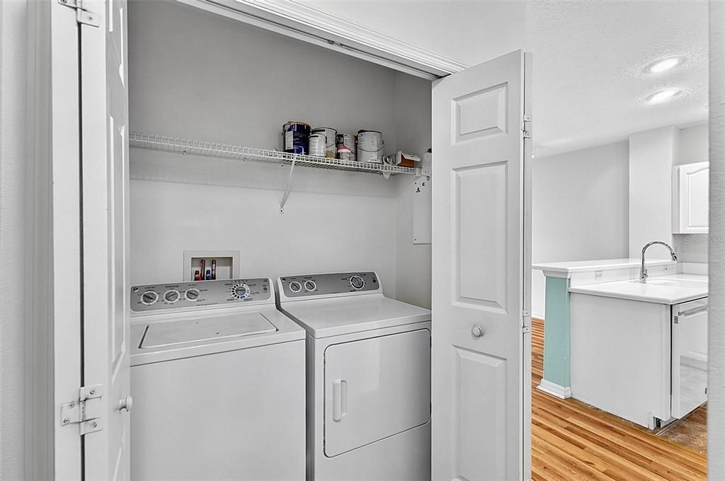 For Sale: $250,000 (2 beds, 2 baths, 1238 Square Feet)
