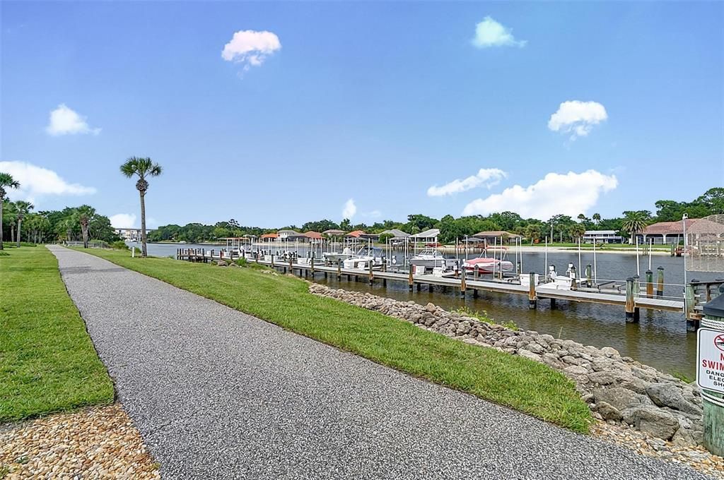 For Sale: $250,000 (2 beds, 2 baths, 1238 Square Feet)
