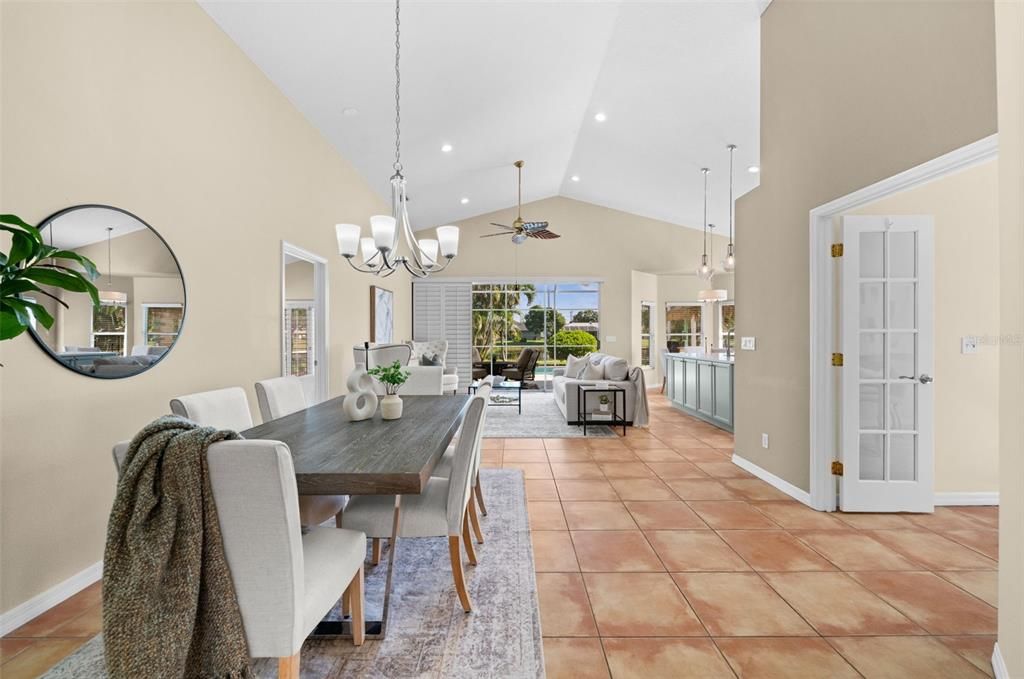 En Venta: $499,900 (3 camas, 2 baños, 1870 Pies cuadrados)
