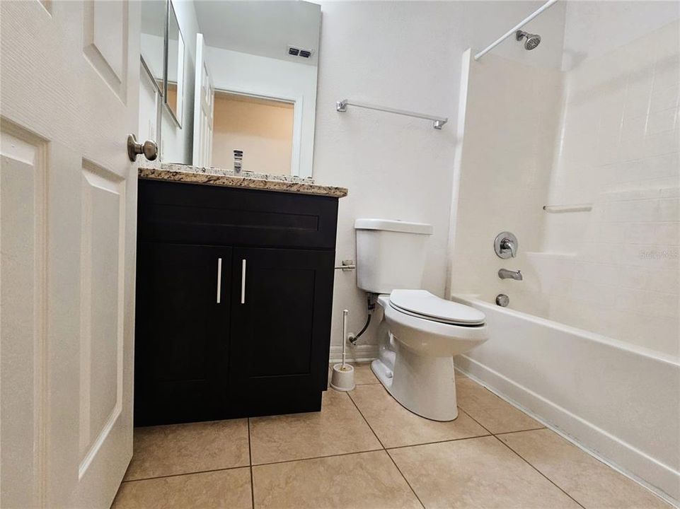 For Rent: $2,550 (4 beds, 2 baths, 1855 Square Feet)