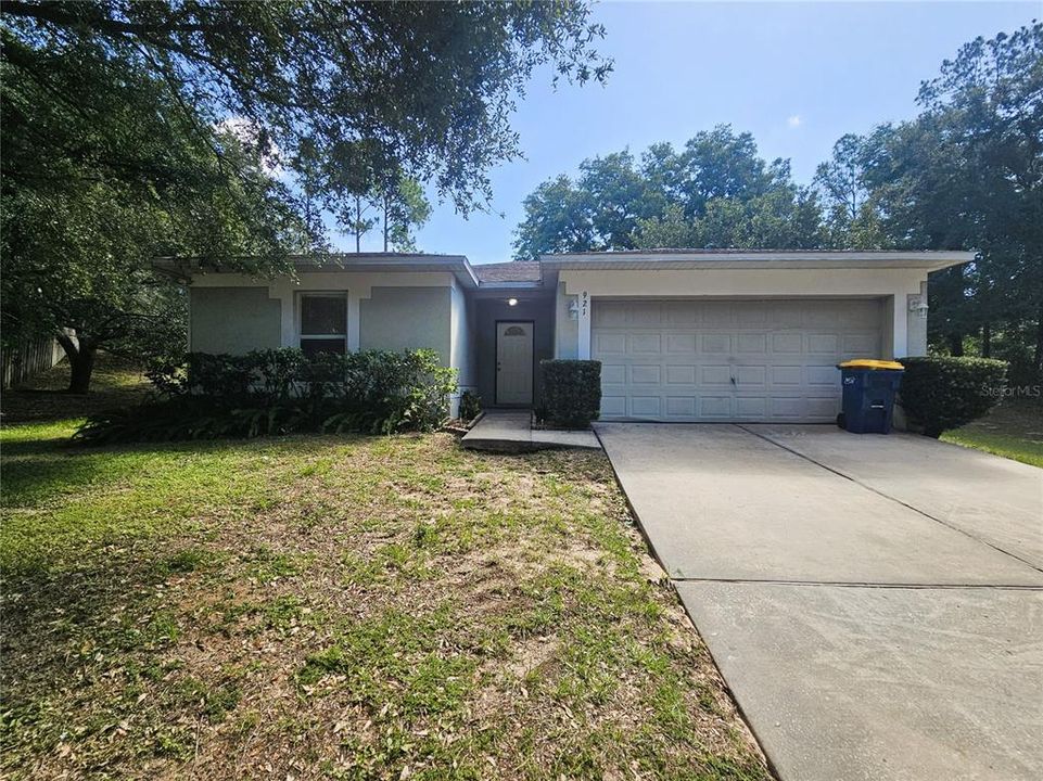 For Rent: $2,550 (4 beds, 2 baths, 1855 Square Feet)