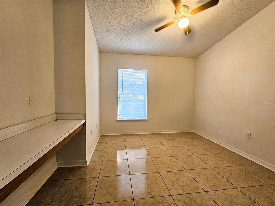 For Rent: $2,550 (4 beds, 2 baths, 1855 Square Feet)