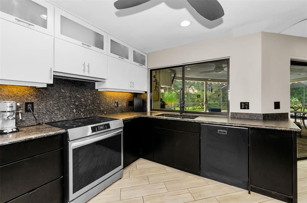 For Sale: $916,000 (4 beds, 3 baths, 2935 Square Feet)