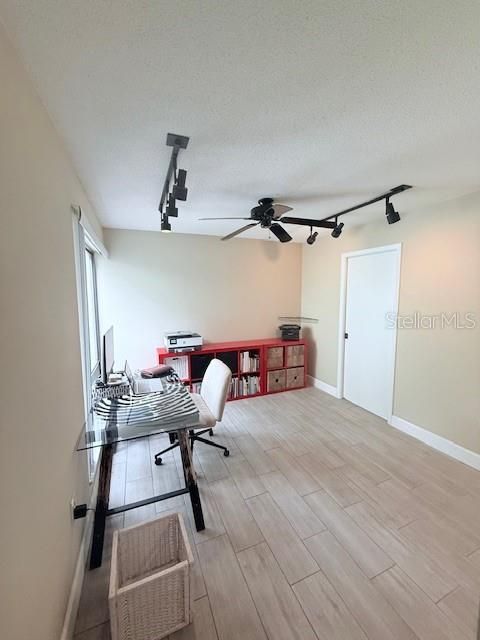 For Sale: $916,000 (4 beds, 3 baths, 2935 Square Feet)