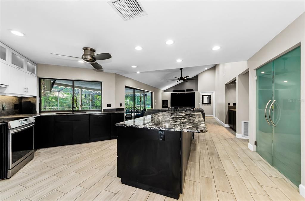 For Sale: $916,000 (4 beds, 3 baths, 2935 Square Feet)