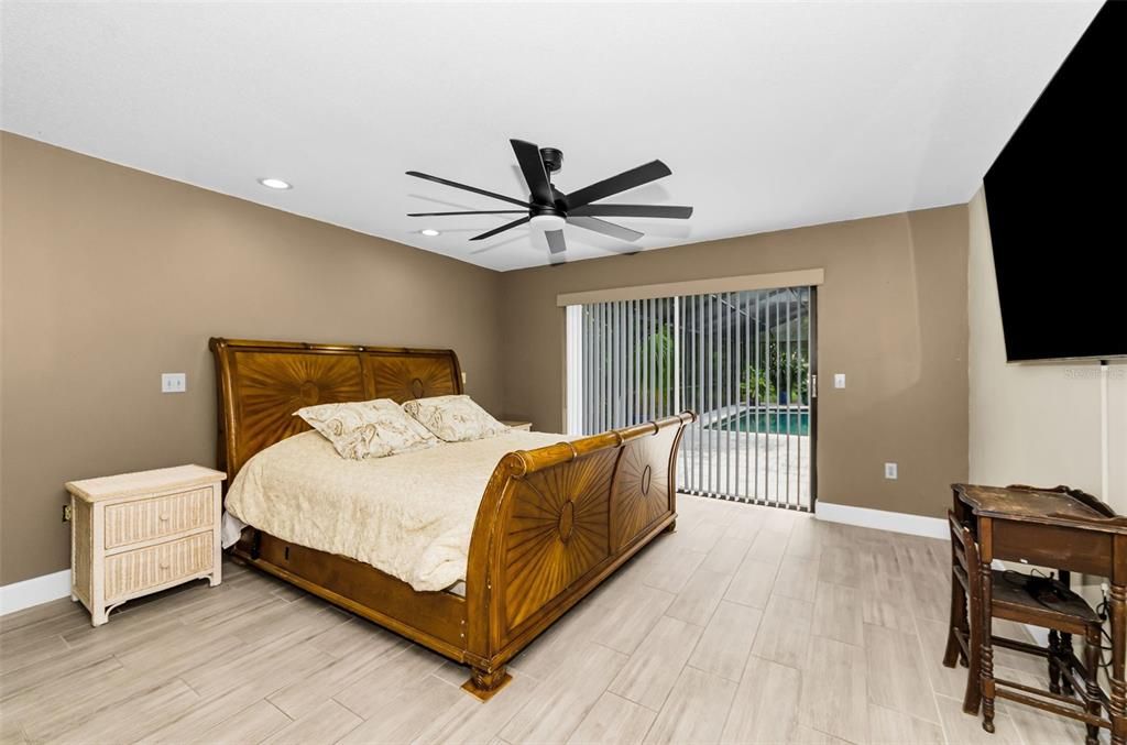 For Sale: $916,000 (4 beds, 3 baths, 2935 Square Feet)