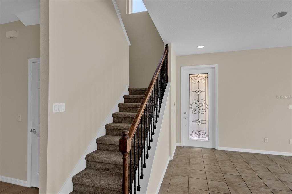 For Rent: $2,549 (3 beds, 3 baths, 1835 Square Feet)