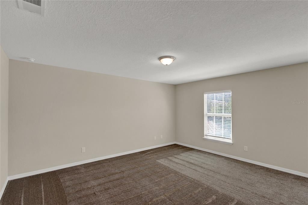 For Rent: $2,549 (3 beds, 3 baths, 1835 Square Feet)