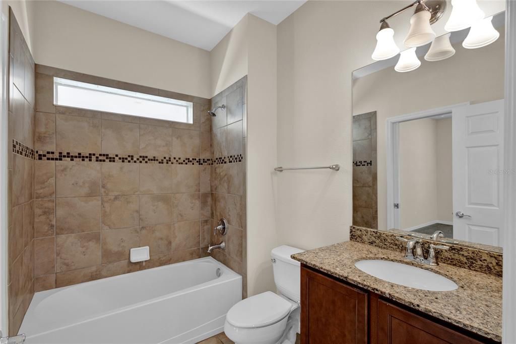 For Rent: $2,549 (3 beds, 3 baths, 1835 Square Feet)