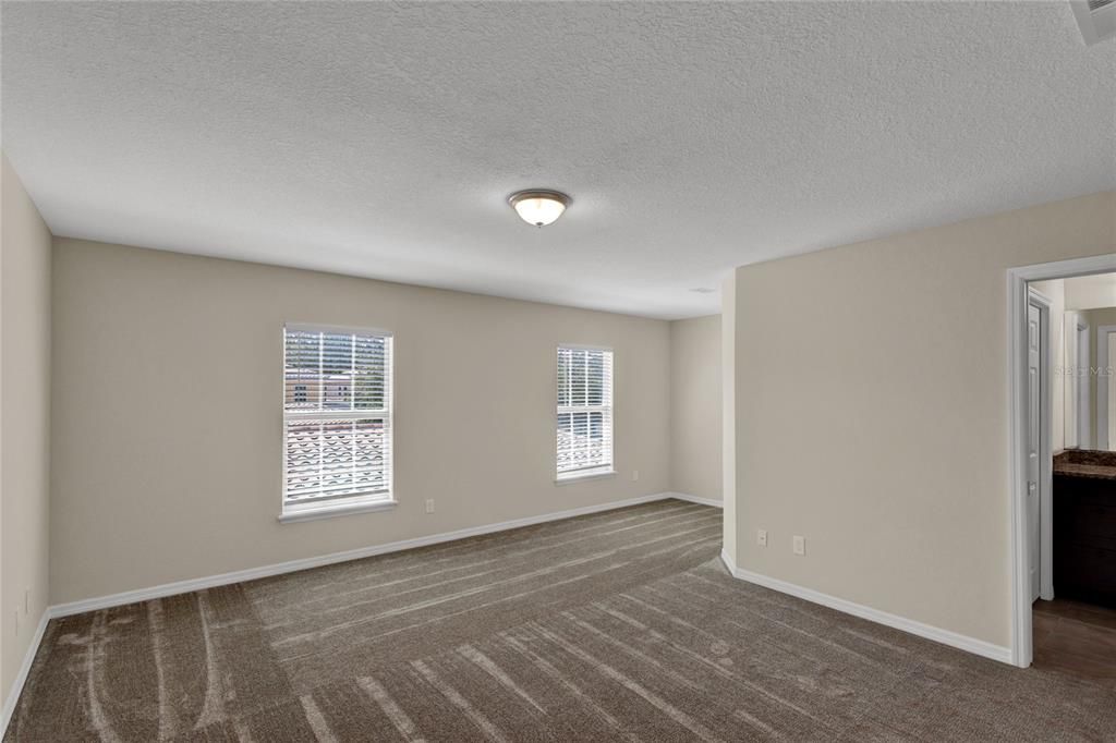 For Rent: $2,549 (3 beds, 3 baths, 1835 Square Feet)