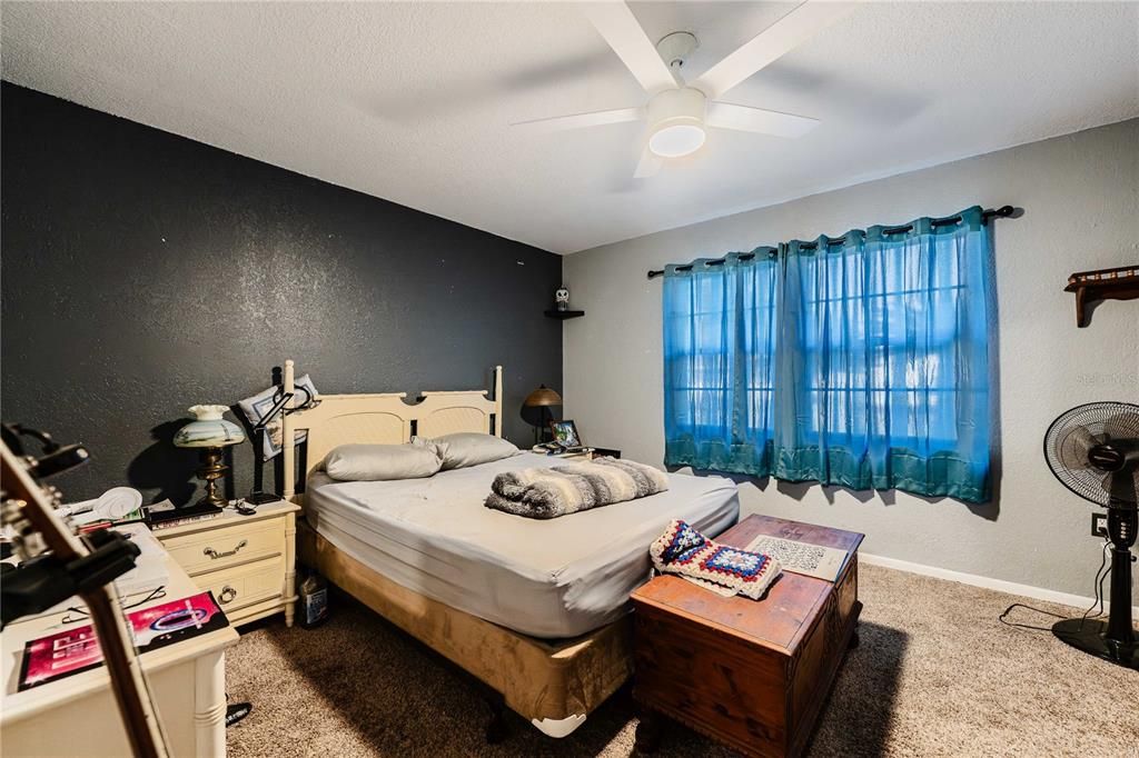 En Venta: $399,000 (3 camas, 2 baños, 2155 Pies cuadrados)