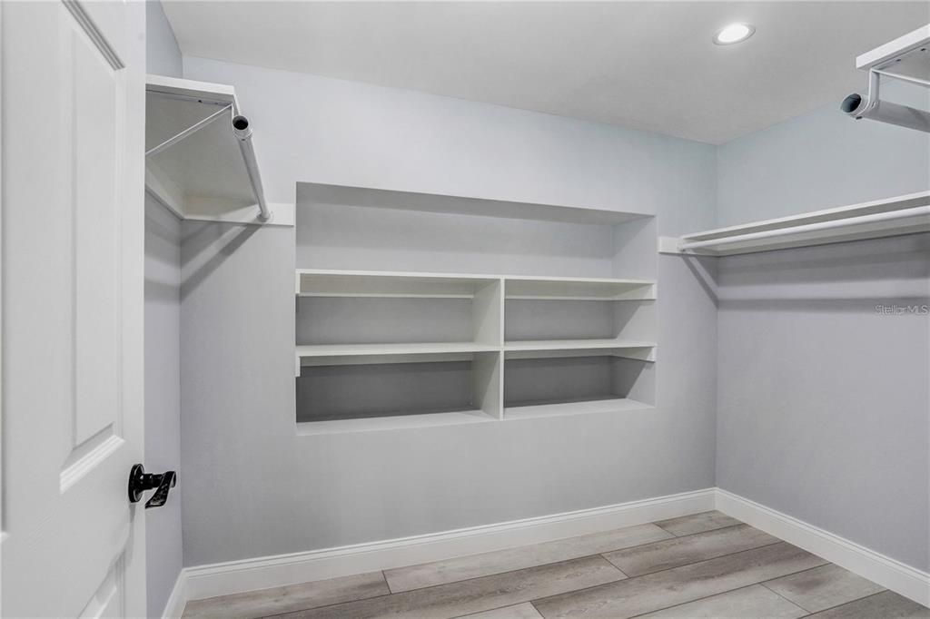В аренду: $3,500 (4 спален, 2 ванн, 2506 Квадратных фут)